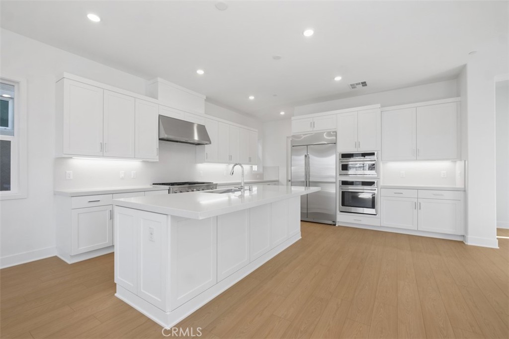125 Seep Property Photo 12