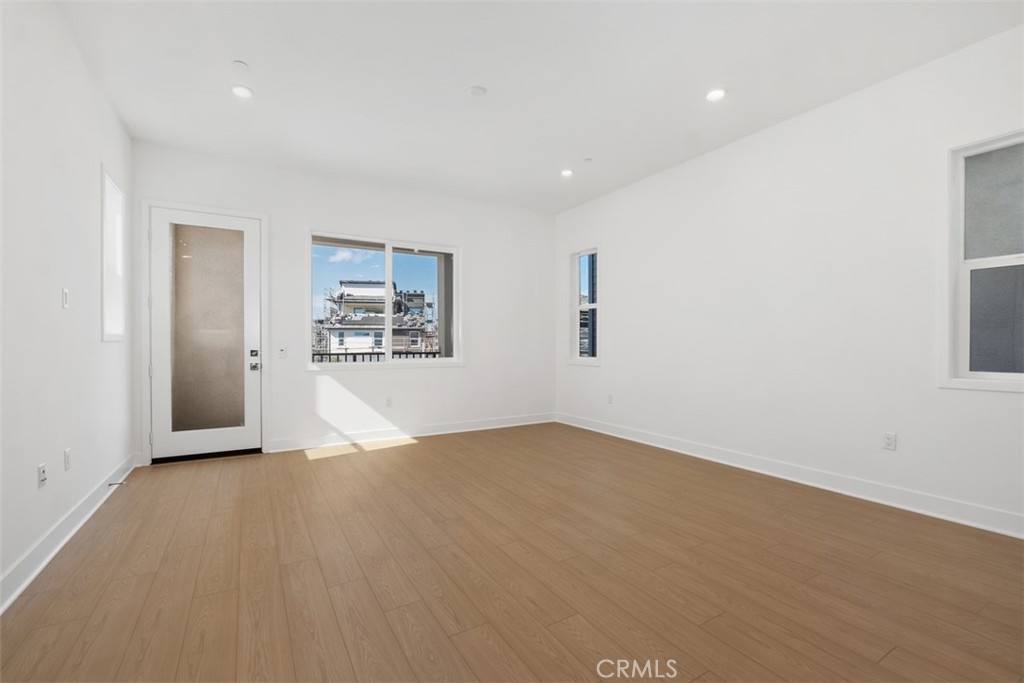 125 Seep Property Photo 15