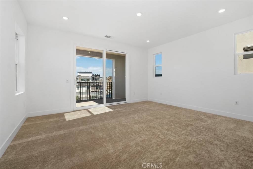 125 Seep Property Photo 24