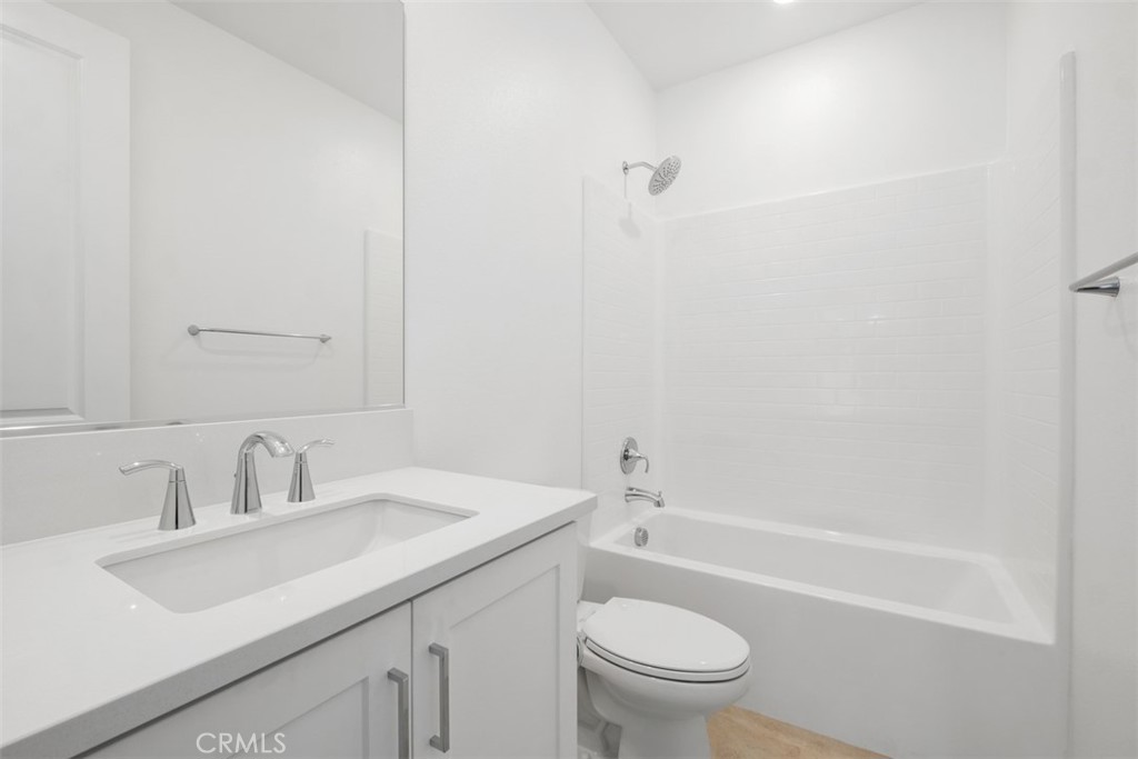 125 Seep Property Photo 32