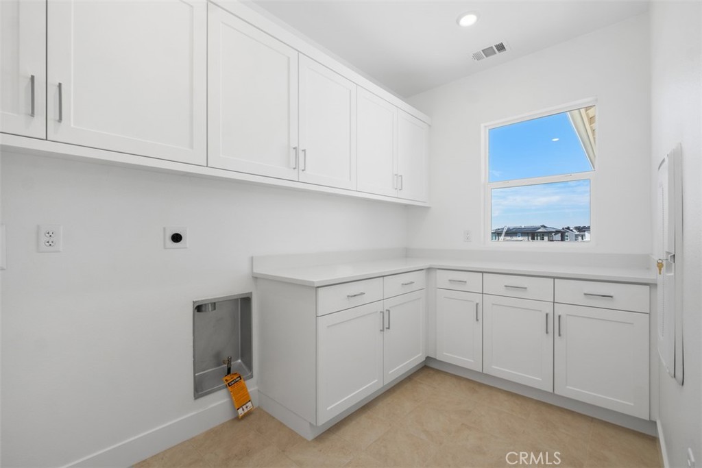 125 Seep Property Photo 33