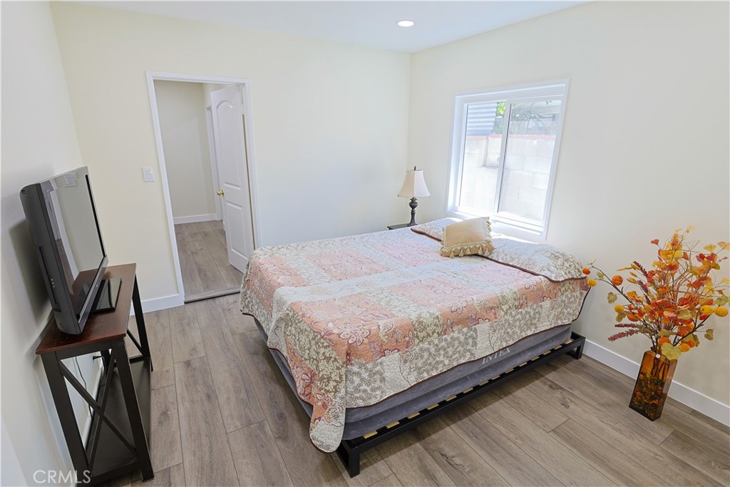10036 Arleta Avenue Property Photo 10