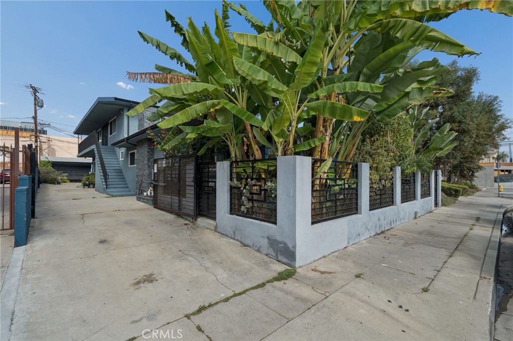 11617 Acacia Property Photo 2