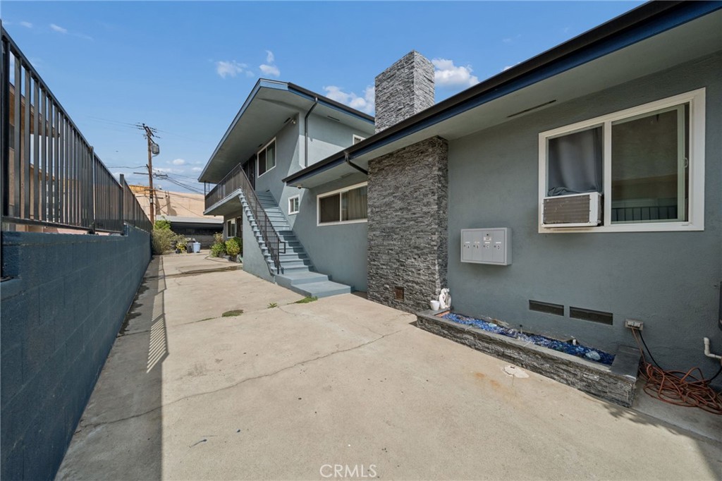 11617 Acacia Property Photo 4