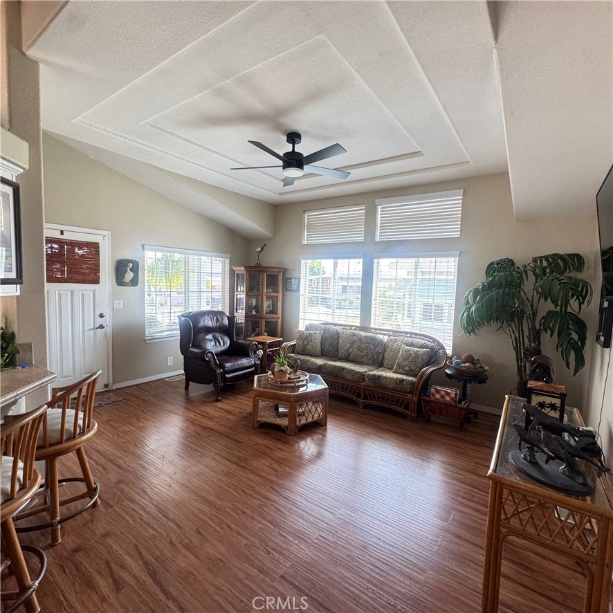 11 Pine Via Property Photo 6