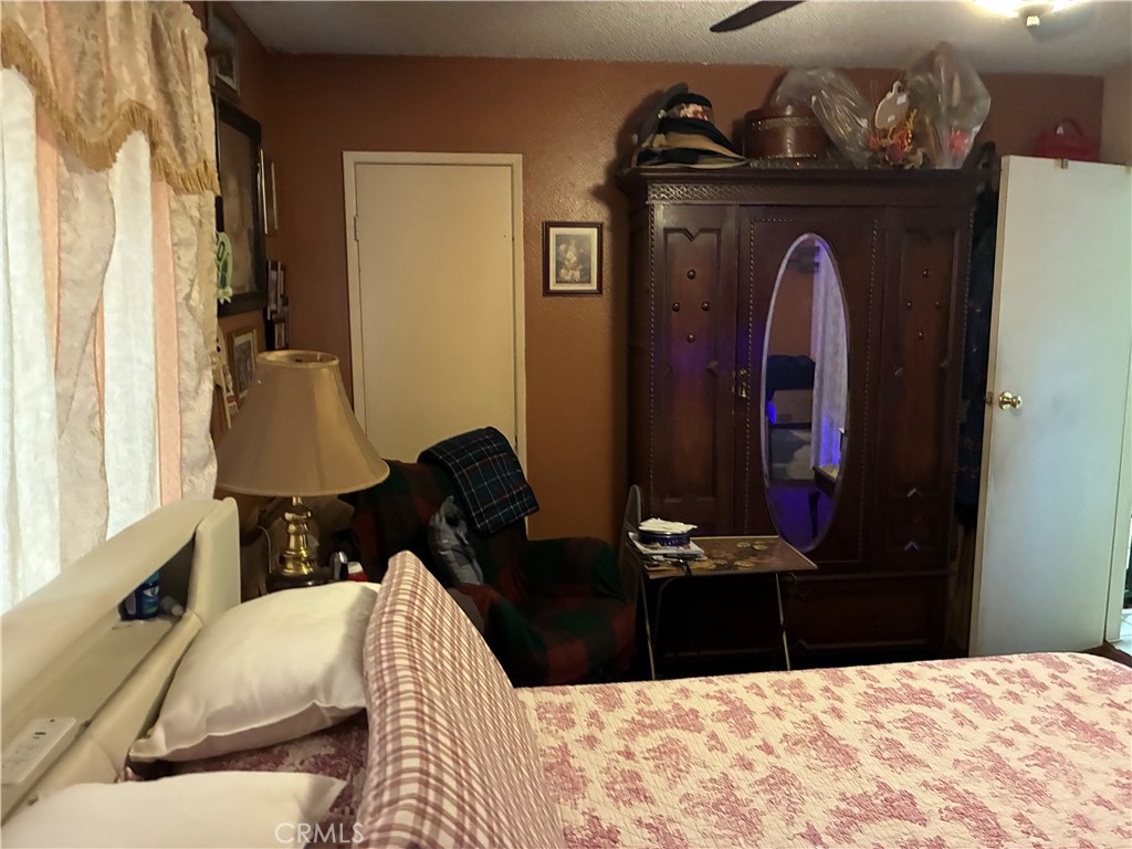 124 E Merrill Property Photo 18
