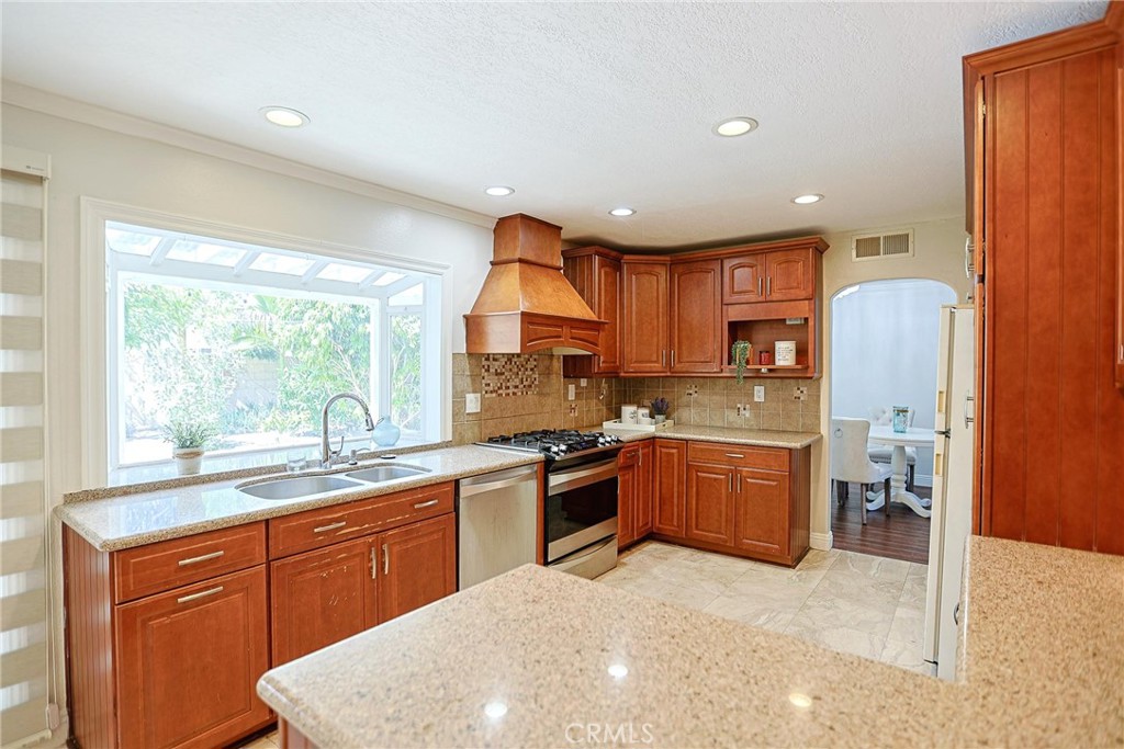 8563 Amazon River Property Photo 14