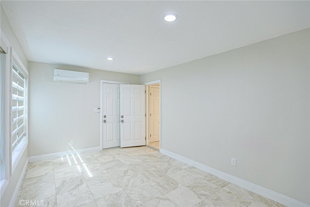 8563 Amazon River Property Photo 20