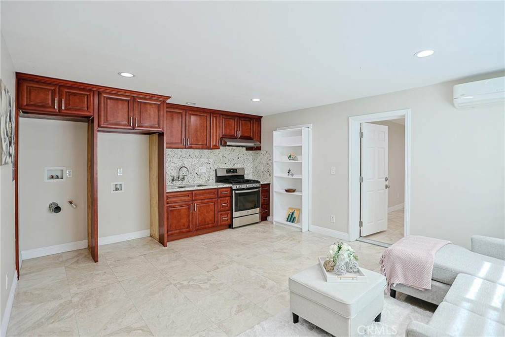 8563 Amazon River Property Photo 22