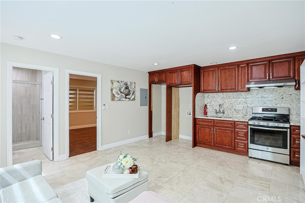 8563 Amazon River Property Photo 23