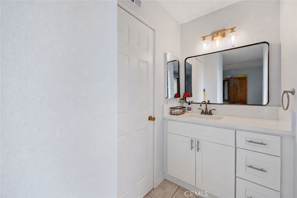 209 Fredricks Property Photo 13