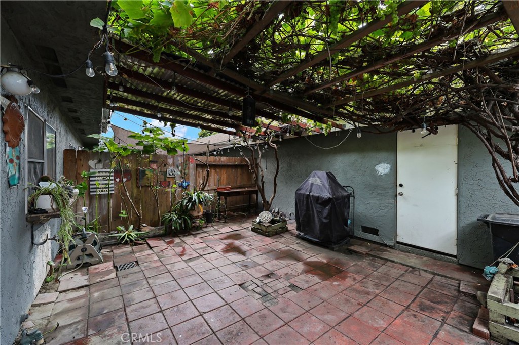 209 Fredricks Property Photo 17