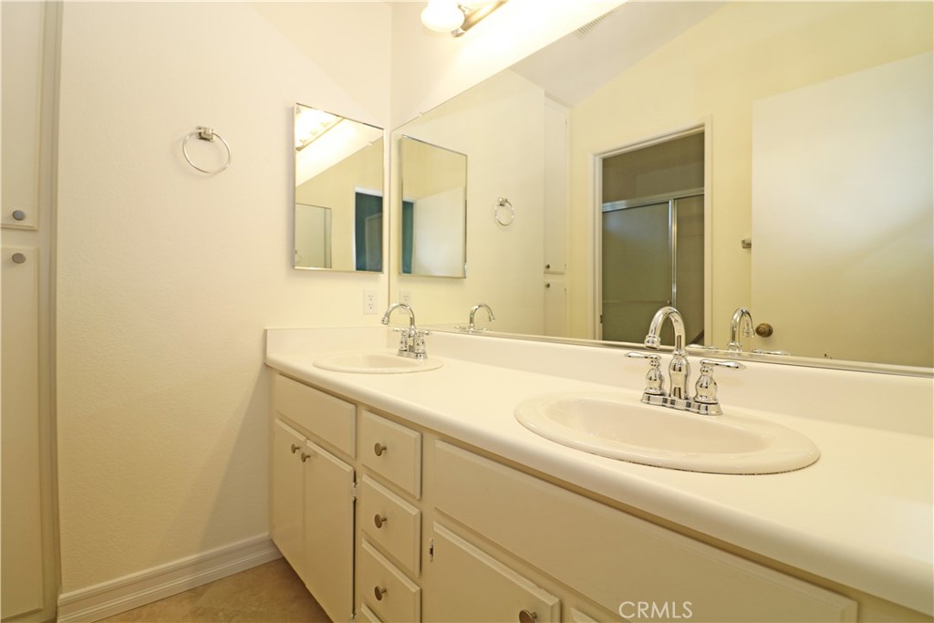 135 Gallery Property Photo 24