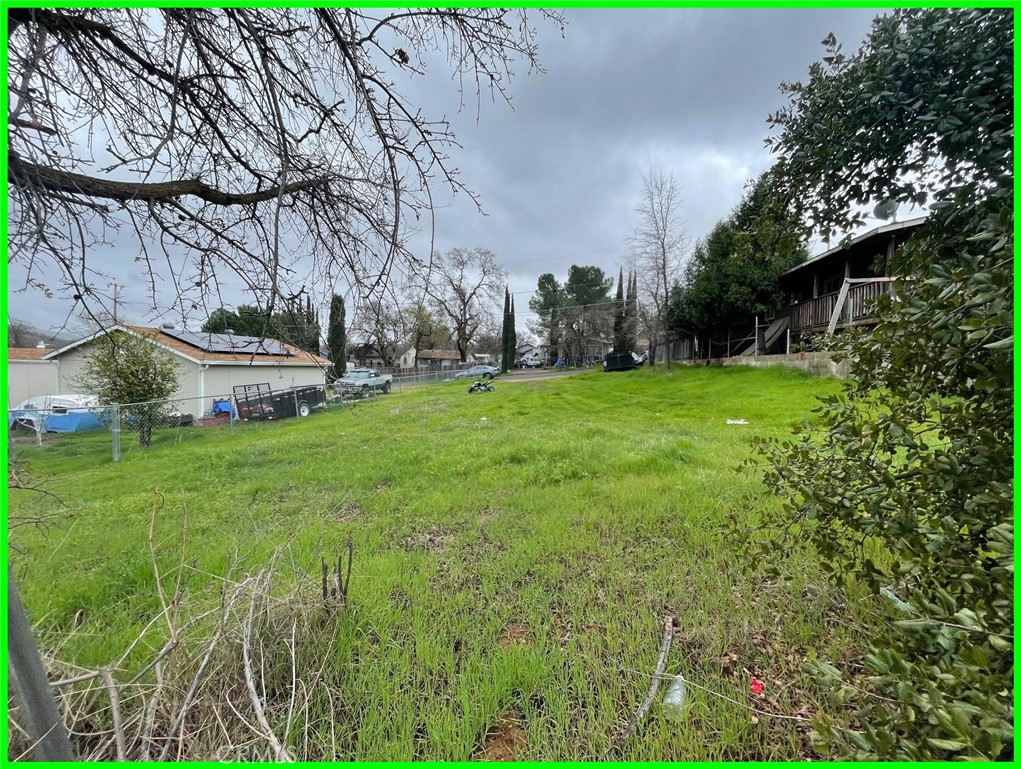 15940 Davis Avenue Property Photo 8