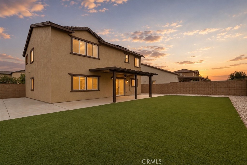 11892 Espola Place Property Photo 3