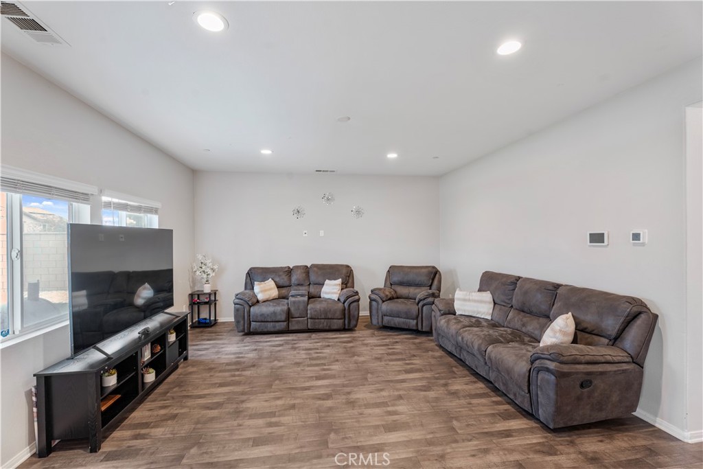 11892 Espola Place Property Photo 8