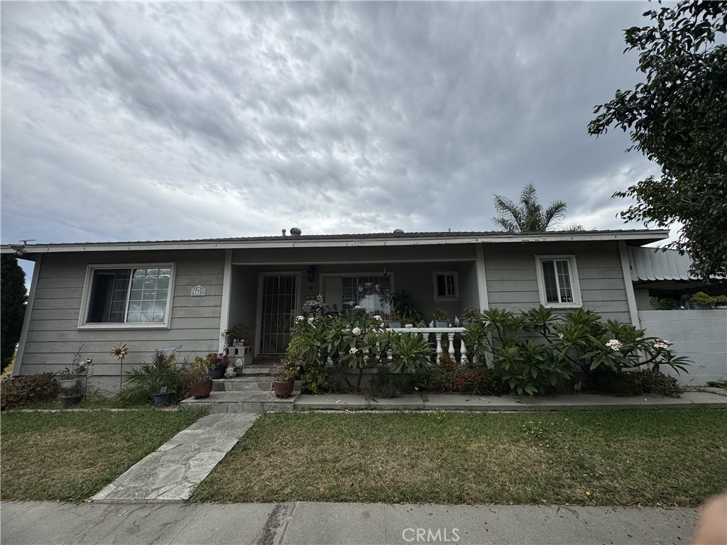 6170 Downey Avenue Property Photo 2