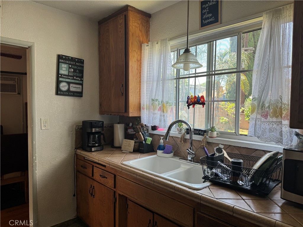 6170 Downey Avenue Property Photo 10