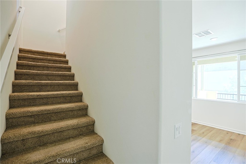 295 Vista Drive #87 Property Photo 14