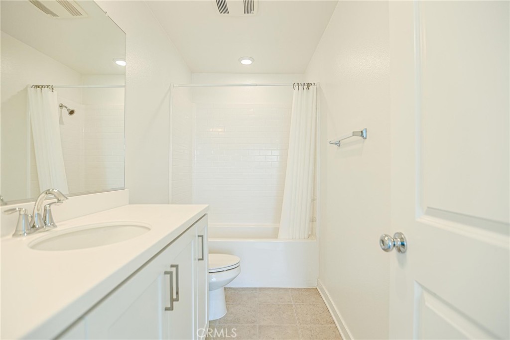 295 Vista Drive #87 Property Photo 19
