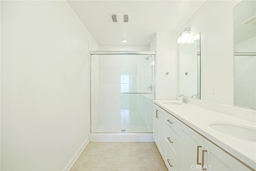 295 Vista Drive #87 Property Photo 28