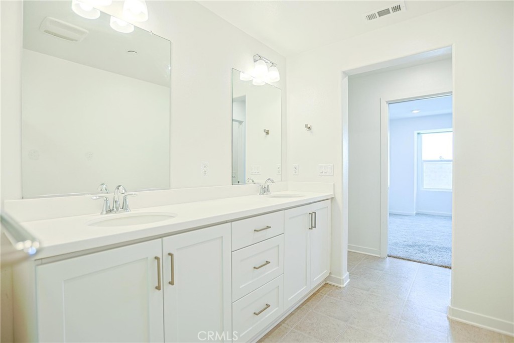 295 Vista Drive #87 Property Photo 29