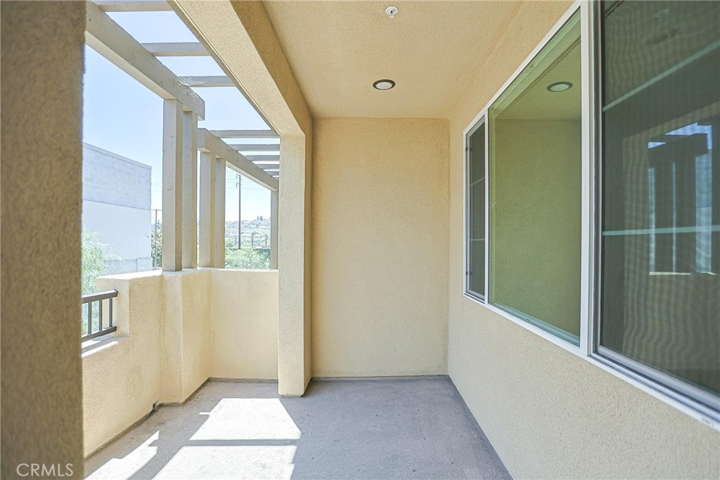 295 Vista Drive #87 Property Photo 31
