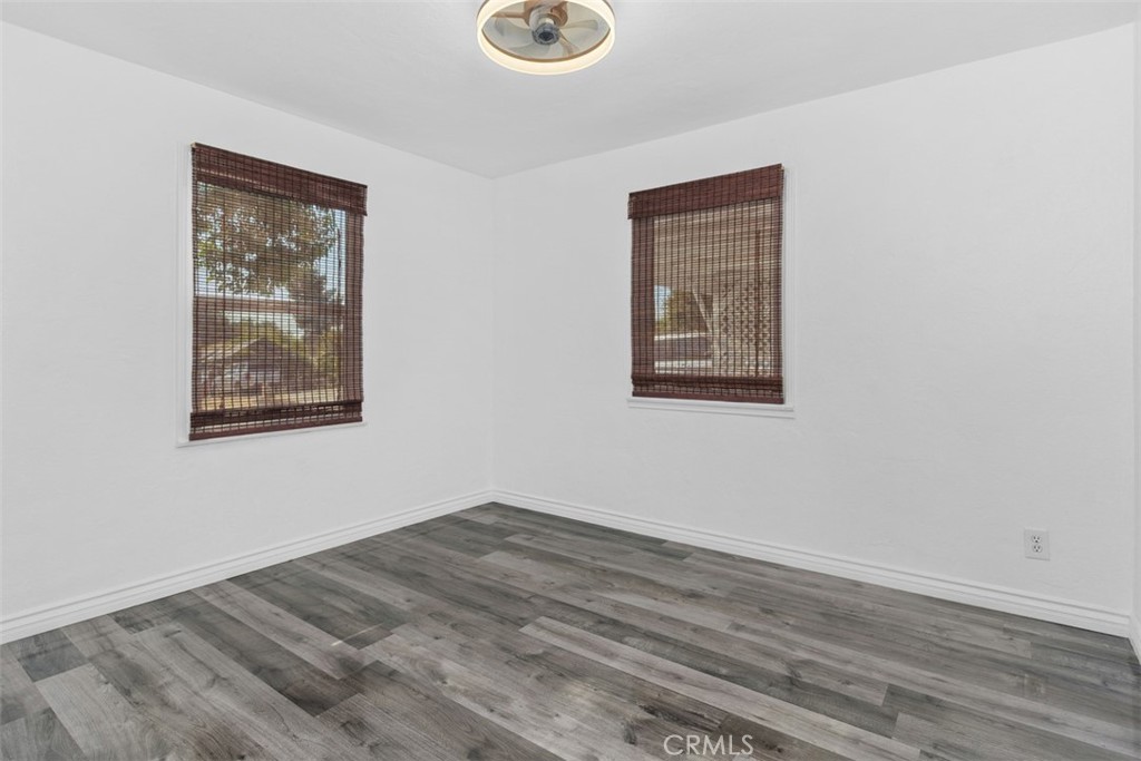 1355 E Olive Street Property Photo 4