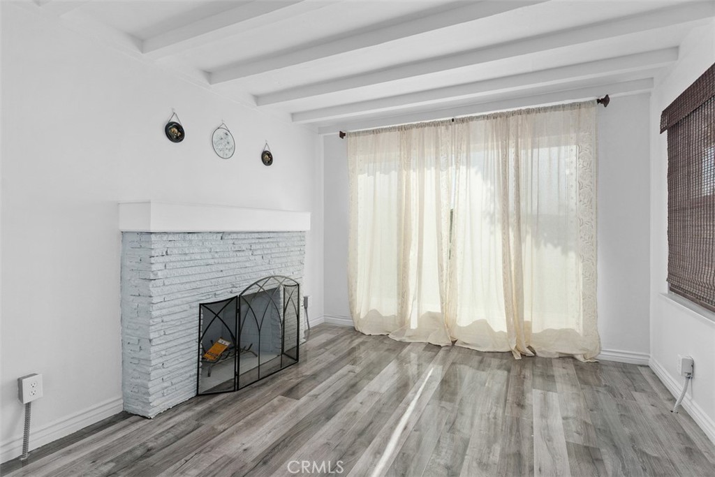 1355 E Olive Street Property Photo 6