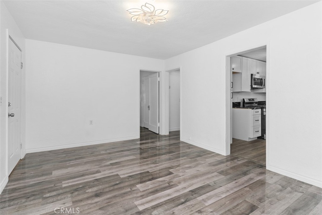 1355 E Olive Street Property Photo 10