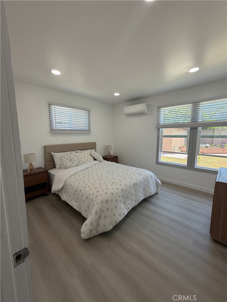 616 S Boxwood Property Photo 2