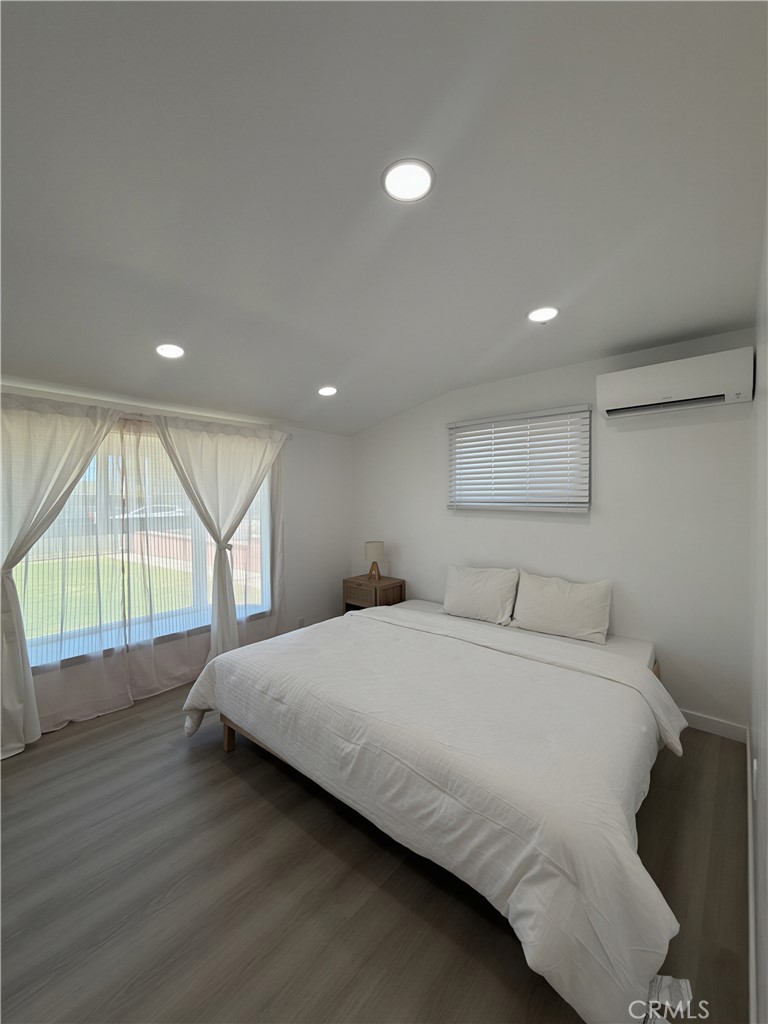 616 S Boxwood Property Photo 8