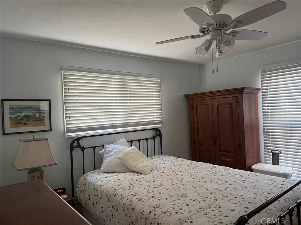 2864 W Monroe Property Photo 6