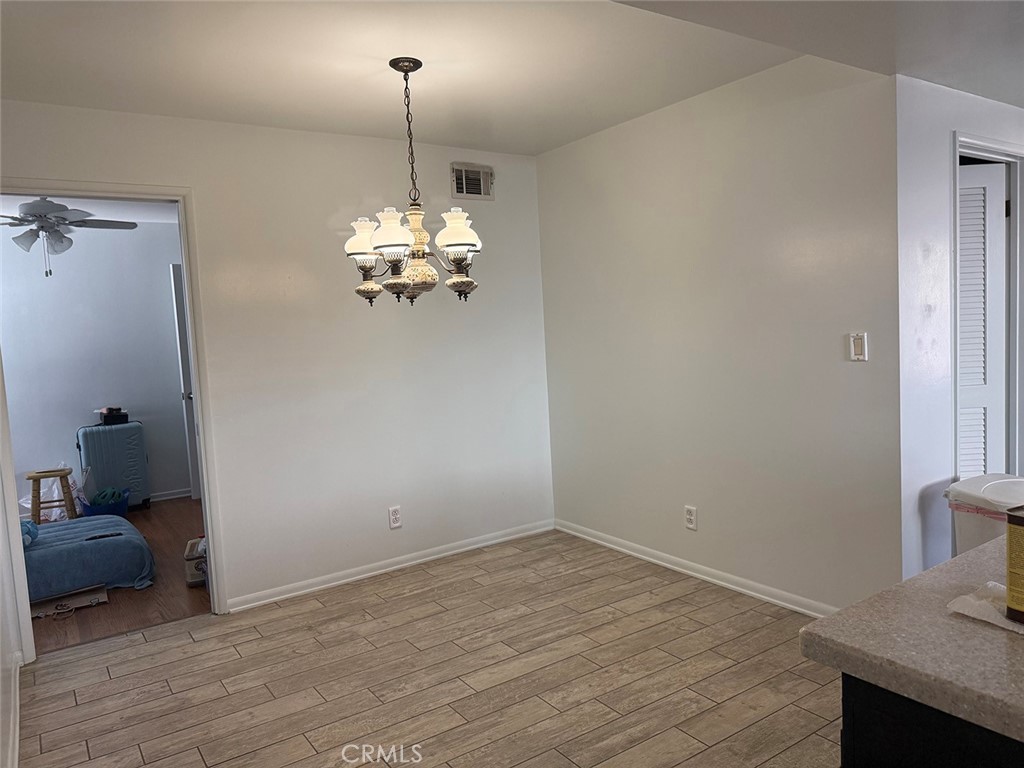 2864 W Monroe Property Photo 11