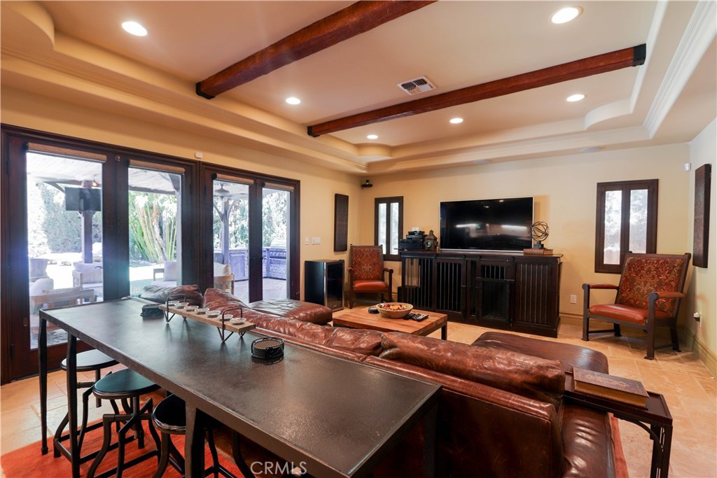 4759 Lemona Property Photo 13
