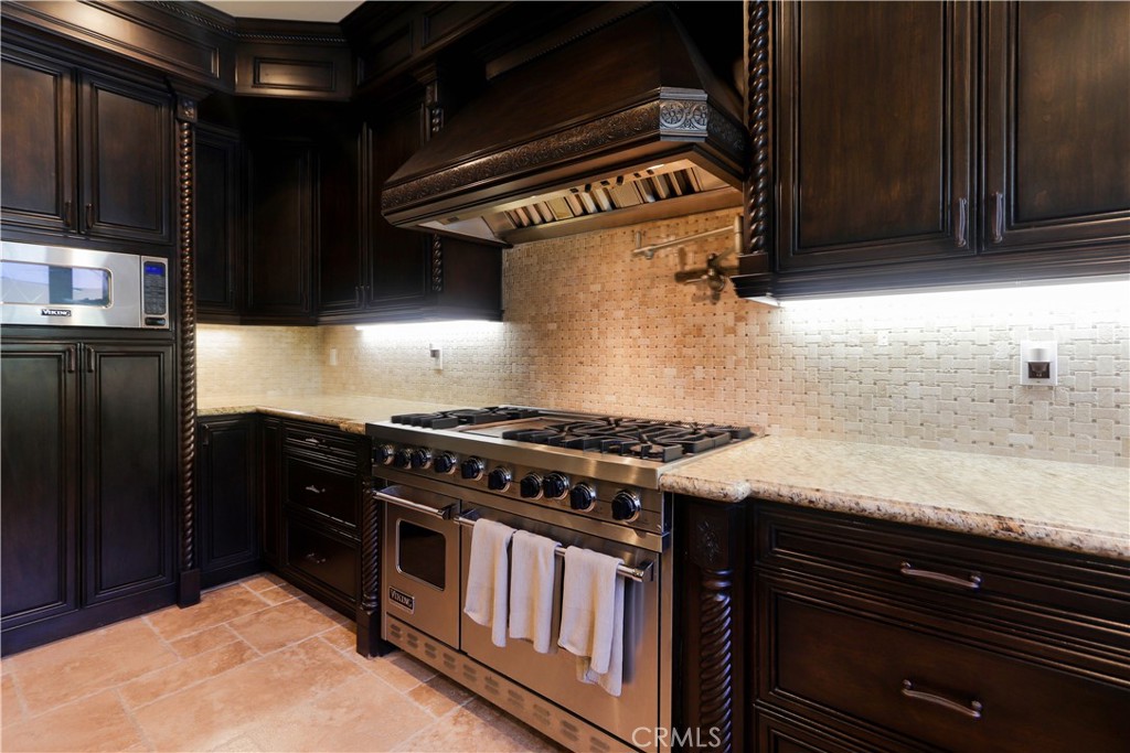 4759 Lemona Property Photo 17