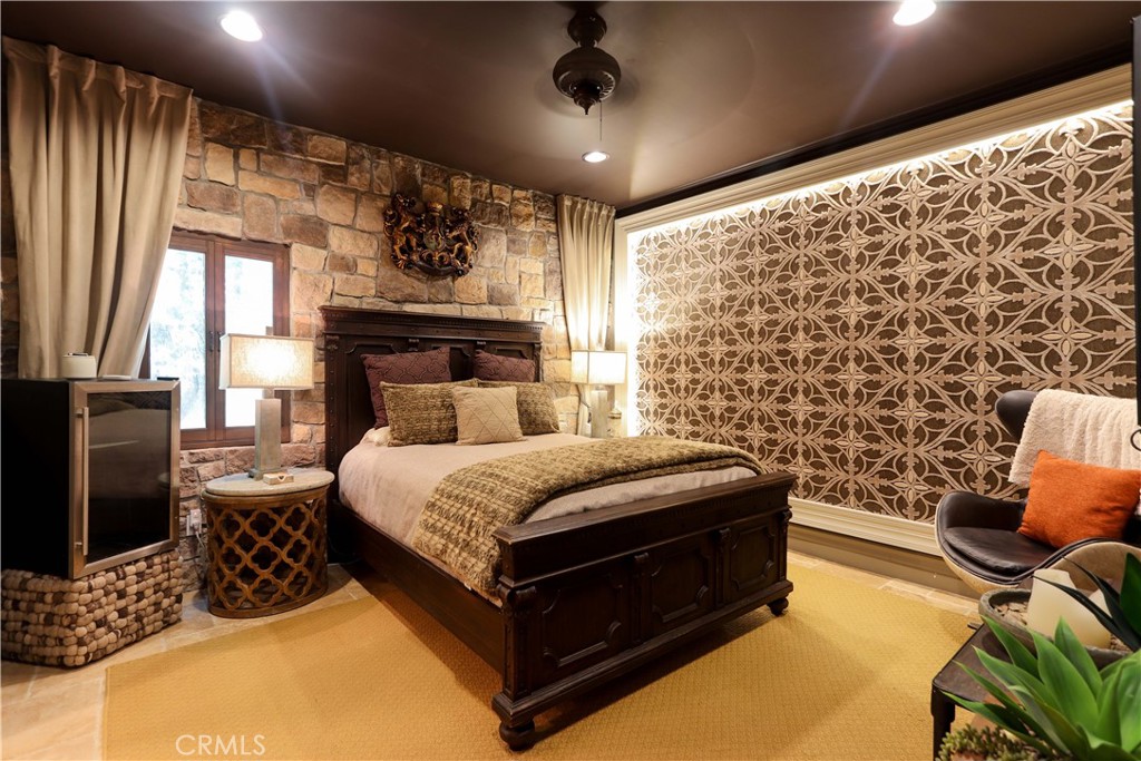 4759 Lemona Property Photo 18