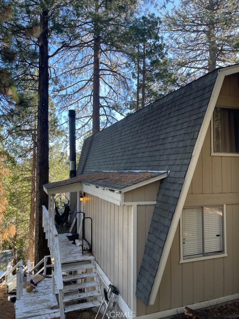 565 Rose Property Photo 2