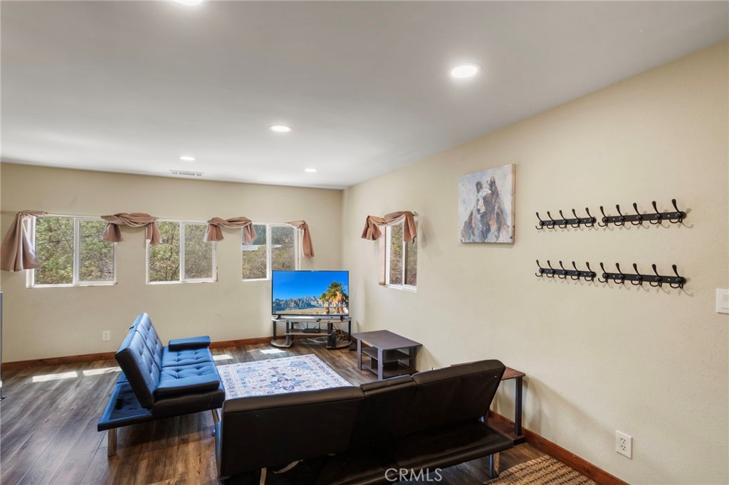 29251 Lake Brook Property Photo 5