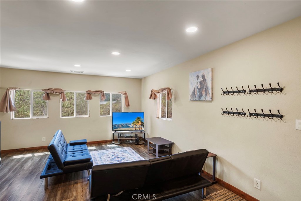 29251 Lake Brook Property Photo 5