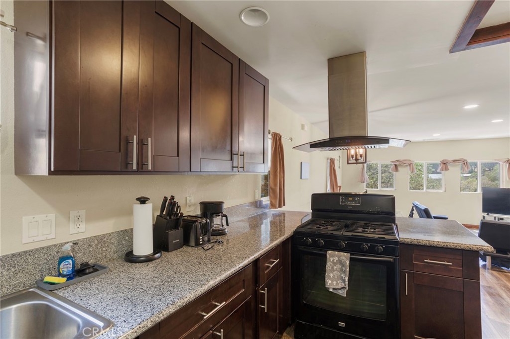 29251 Lake Brook Property Photo 13