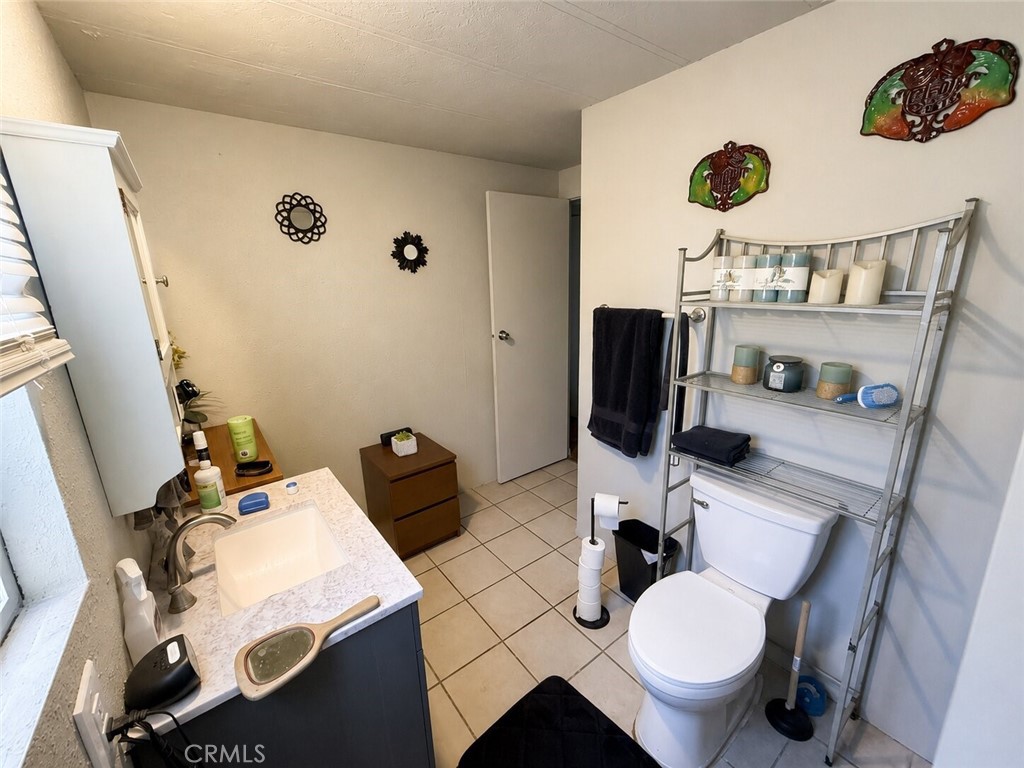 20315 Denker Ave 37 Property Photo 9