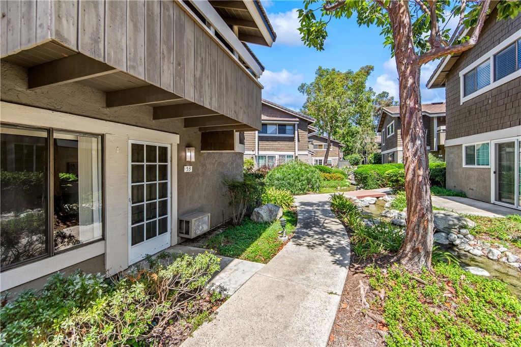 53 Streamwood Property Photo 3