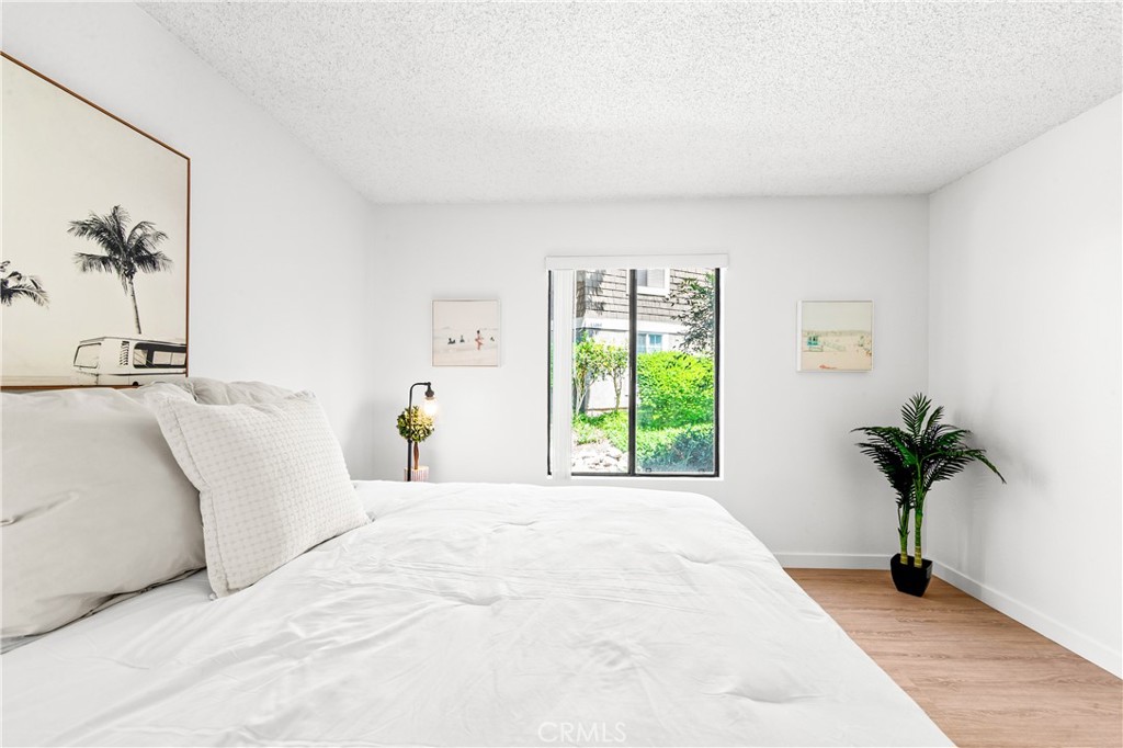 53 Streamwood Property Photo 20