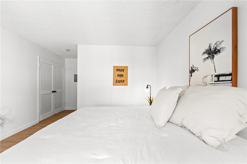 53 Streamwood Property Photo 24