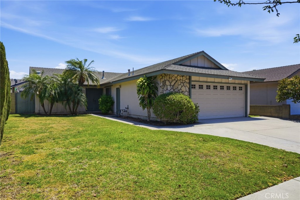 18512 Kamstra Property Photo 2