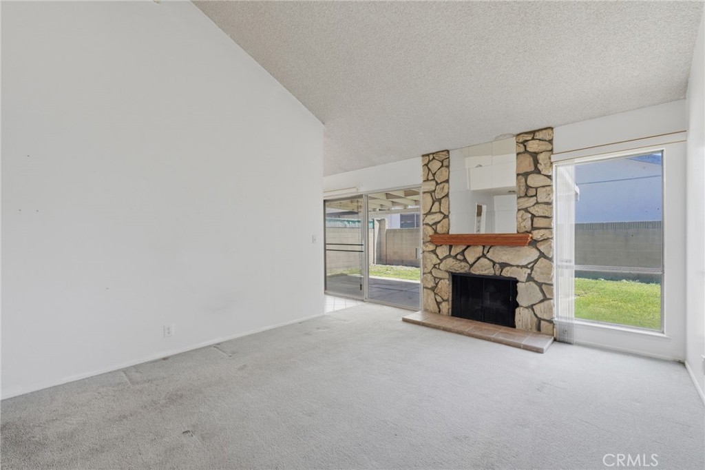 18512 Kamstra Property Photo 4