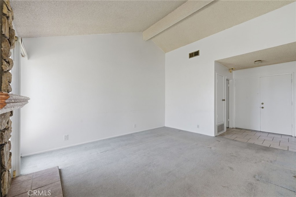 18512 Kamstra Property Photo 5