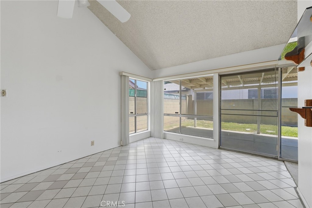 18512 Kamstra Property Photo 11