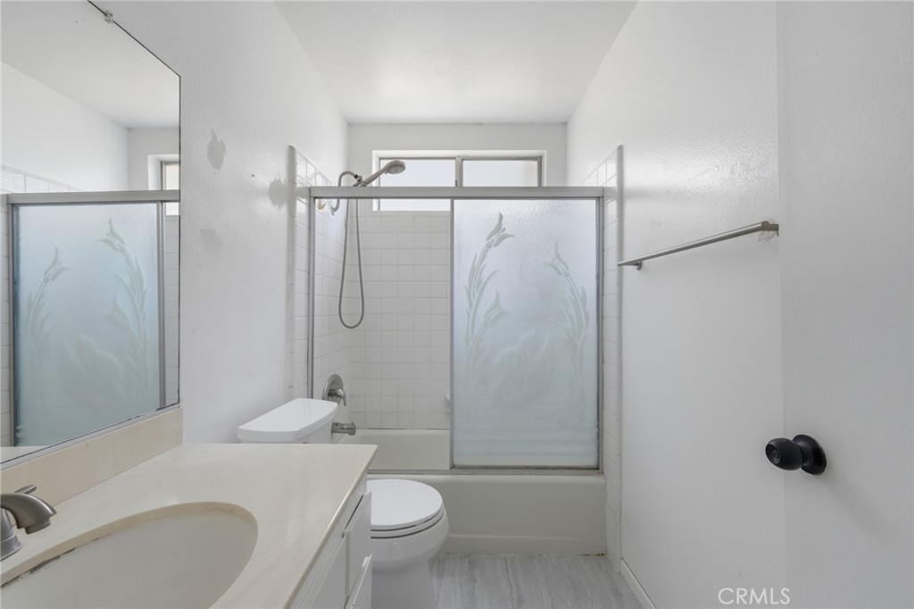 18512 Kamstra Property Photo 17